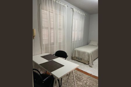 Apartamento para alugar com 29m², 1 quarto e sem vaga Apartamento para alugar com 29m², 1 quarto e sem vagaSala / Quarto