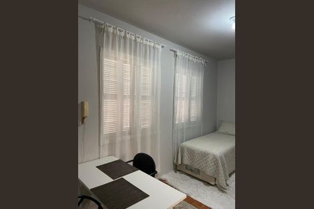 Sala / Quarto de apartamento para alugar com 1 quarto, 29m² em Bom Fim, Porto Alegre