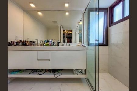 Casa de condomínio à venda com 252m², 4 quartos e 4 vagasFoto 14