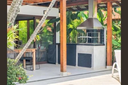 Casa de condomínio à venda com 252m², 4 quartos e 4 vagasFoto 04