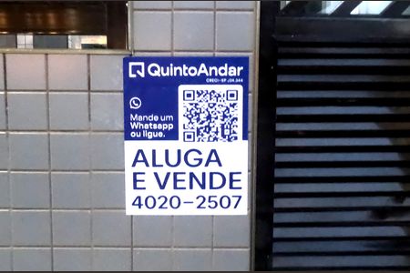 Apartamento para alugar com 80m², 2 quartos e 1 vagaFachada | Adesivo Quintoandar instalado