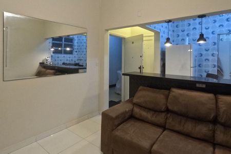 Sala de apartamento para alugar com 2 quartos, 80m² em Ponta da Praia, Santos