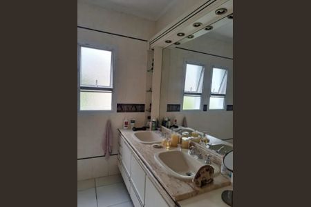 Casa de condomínio à venda com 490m², 4 quartos e 6 vagas Casa de condomínio à venda com 490m², 4 quartos e 6 vagasFoto 16