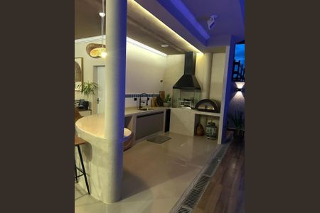 Casa de condomínio à venda com 375m², 4 quartos e 4 vagas Casa de condomínio à venda com 375m², 4 quartos e 4 vagasFoto 22
