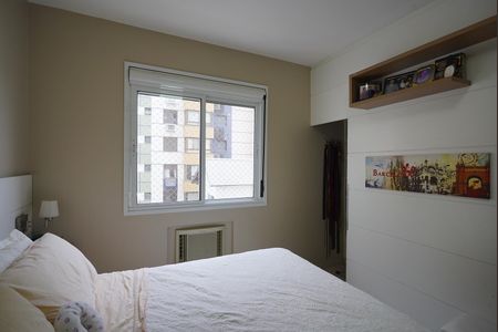 Quarto de apartamento à venda com 1 quarto, 47m² em Santana, Porto Alegre