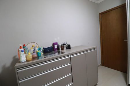 Casa para alugar com 120m², 3 quartos e 3 vagasQuarto 1