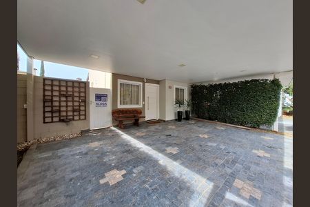 Casa para alugar com 120m², 3 quartos e 3 vagas Casa para alugar com 120m², 3 quartos e 3 vagasGaragem