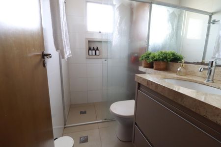 Casa para alugar com 120m², 3 quartos e 3 vagasBanheiro suite 