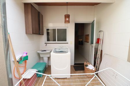 Casa para alugar com 120m², 3 quartos e 3 vagasÁrea de serviço 