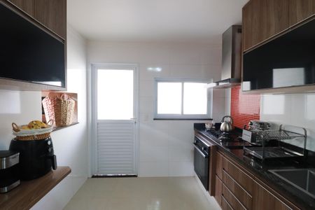 Casa para alugar com 120m², 3 quartos e 3 vagasCozinha 