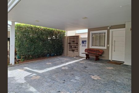 Casa para alugar com 120m², 3 quartos e 3 vagas Casa para alugar com 120m², 3 quartos e 3 vagasGaragem