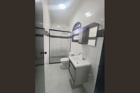 Casa para alugar com 275m², 4 quartos e 4 vagas Casa para alugar com 275m², 4 quartos e 4 vagasBanheiro