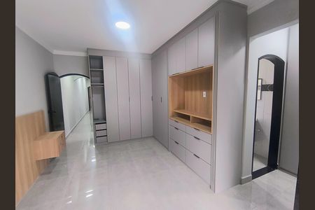 Casa para alugar com 275m², 4 quartos e 4 vagas Casa para alugar com 275m², 4 quartos e 4 vagasQuarto