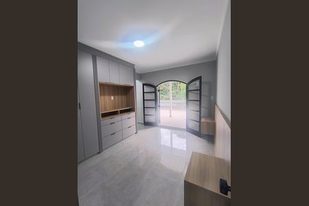Casa para alugar com 275m², 4 quartos e 4 vagas Casa para alugar com 275m², 4 quartos e 4 vagasQuarto