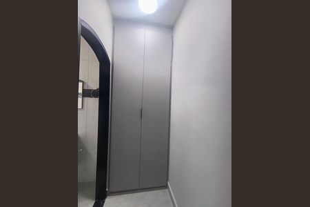 Casa para alugar com 275m², 4 quartos e 4 vagas Casa para alugar com 275m², 4 quartos e 4 vagasBanheiro