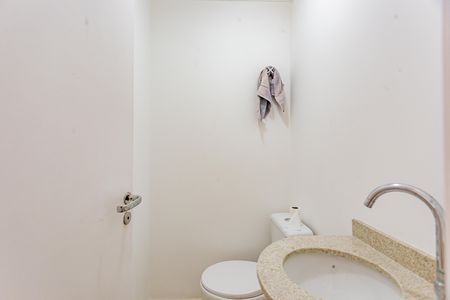 Apartamento à venda com 69m², 2 quartos e 1 vaga Apartamento à venda com 69m², 2 quartos e 1 vagaLavabo