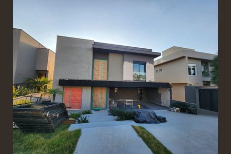 Casa de condomínio à venda com 400m², 4 quartos e 6 vagas Casa de condomínio à venda com 400m², 4 quartos e 6 vagasFoto 06