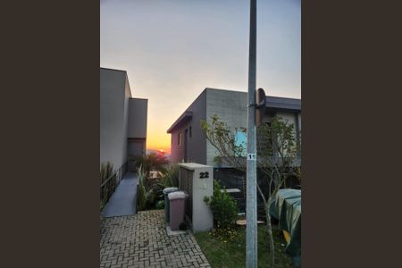 Casa de condomínio à venda com 400m², 4 quartos e 6 vagas Casa de condomínio à venda com 400m², 4 quartos e 6 vagasFoto 02