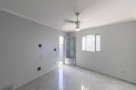Sala de casa para alugar com 3 quartos, 80m² em Jardim Danfer, São Paulo