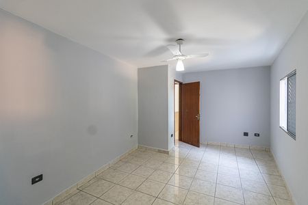 Casa para alugar com 80m², 3 quartos e 1 vaga Casa para alugar com 80m², 3 quartos e 1 vagaQuarto 2
