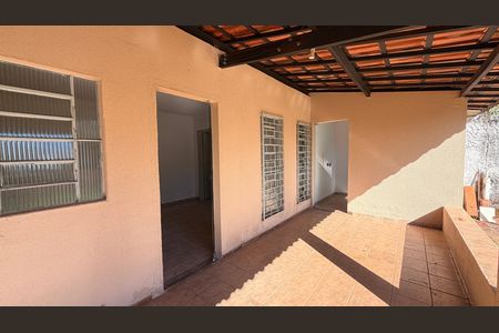 Casa à venda com 430m², 2 quartos e sem vaga Casa à venda com 430m², 2 quartos e sem vagaÁrea externa