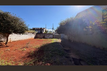 Casa à venda com 430m², 2 quartos e sem vaga Casa à venda com 430m², 2 quartos e sem vagaQuintal