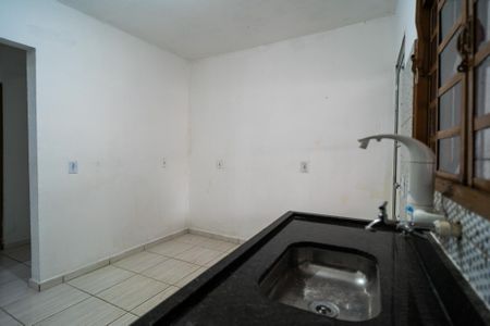Casa para alugar com 50m², 1 quarto e 2 vagas Casa para alugar com 50m², 1 quarto e 2 vagasCozinha