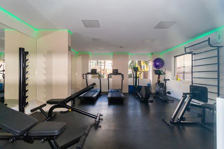 Apartamento para alugar com 74m², 2 quartos e 1 vaga Apartamento para alugar com 74m², 2 quartos e 1 vagaAcademia