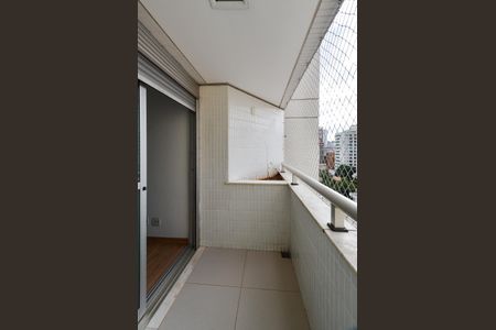Apartamento à venda com 138m², 3 quartos e 3 vagas Apartamento à venda com 138m², 3 quartos e 3 vagasVaranda Suíte