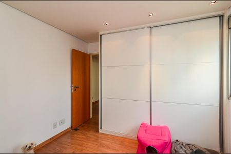 Apartamento à venda com 138m², 3 quartos e 3 vagas Apartamento à venda com 138m², 3 quartos e 3 vagasQuarto 3