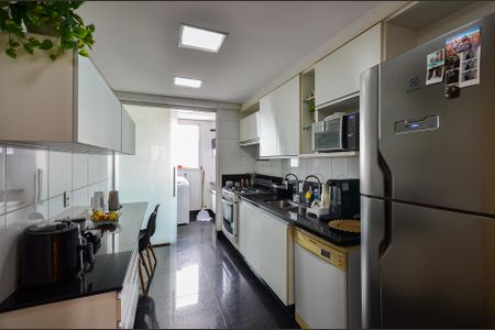 Apartamento à venda com 138m², 3 quartos e 3 vagas Apartamento à venda com 138m², 3 quartos e 3 vagasCozinha