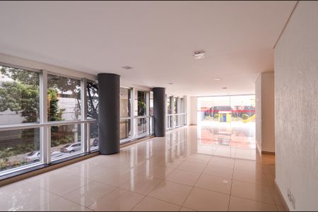 Apartamento à venda com 138m², 3 quartos e 3 vagas Apartamento à venda com 138m², 3 quartos e 3 vagasÁrea comum - Salão de festas