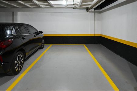 Apartamento à venda com 138m², 3 quartos e 3 vagas Apartamento à venda com 138m², 3 quartos e 3 vagasGaragem