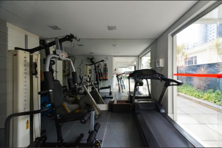 Apartamento à venda com 138m², 3 quartos e 3 vagas Apartamento à venda com 138m², 3 quartos e 3 vagasÁrea comum - Academia