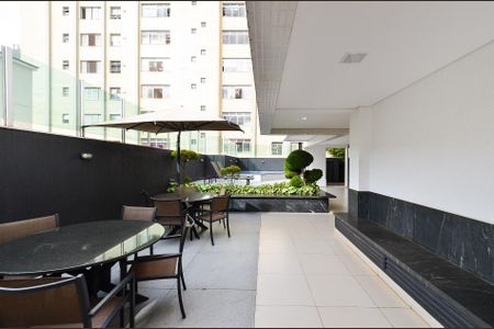 Apartamento à venda com 138m², 3 quartos e 3 vagas Apartamento à venda com 138m², 3 quartos e 3 vagasÁrea comum - Churrasqueira