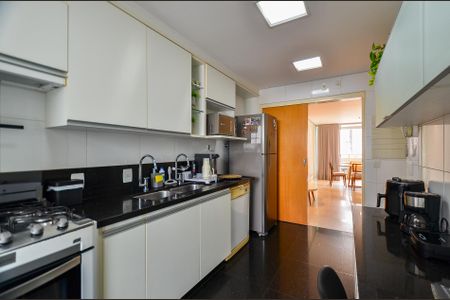 Apartamento à venda com 138m², 3 quartos e 3 vagas Apartamento à venda com 138m², 3 quartos e 3 vagasCozinha