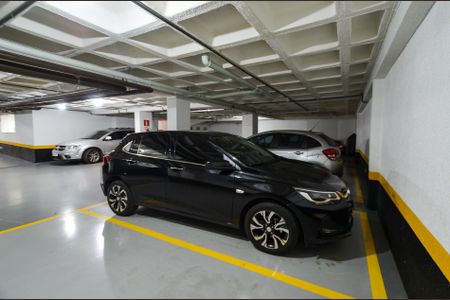 Apartamento à venda com 138m², 3 quartos e 3 vagas Apartamento à venda com 138m², 3 quartos e 3 vagasGaragem