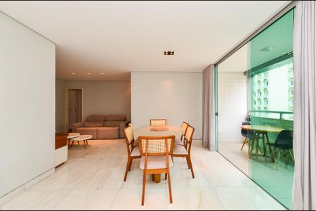 Sala Ambientes de apartamento à venda com 3 quartos, 138m² em Savassi, Belo Horizonte