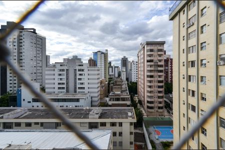 Apartamento à venda com 138m², 3 quartos e 3 vagas Apartamento à venda com 138m², 3 quartos e 3 vagasVista