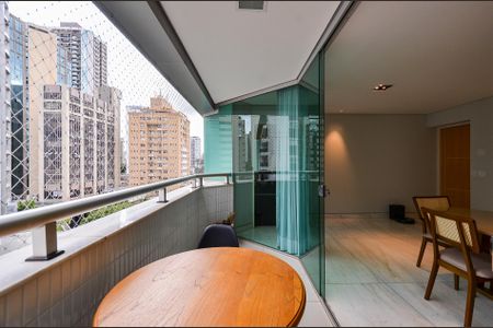 Apartamento à venda com 138m², 3 quartos e 3 vagas Apartamento à venda com 138m², 3 quartos e 3 vagasVaranda Sala