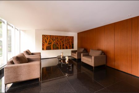 Apartamento à venda com 138m², 3 quartos e 3 vagas Apartamento à venda com 138m², 3 quartos e 3 vagasHall de entrada