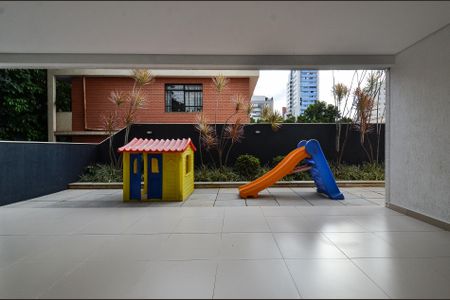 Apartamento à venda com 138m², 3 quartos e 3 vagas Apartamento à venda com 138m², 3 quartos e 3 vagasÁrea comum - Playground