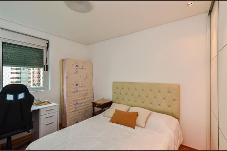 Apartamento à venda com 138m², 3 quartos e 3 vagas Apartamento à venda com 138m², 3 quartos e 3 vagasQuarto 2
