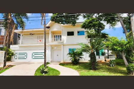 Foto 02 de casa de condomínio à venda com 4 quartos, 515m² em Alphaville, Santana de Parnaíba