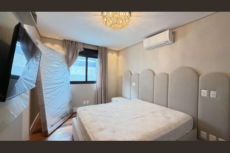Casa de condomínio à venda com 350m², 5 quartos e 4 vagas Casa de condomínio à venda com 350m², 5 quartos e 4 vagasFoto 56