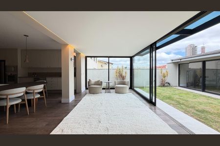 Casa de condomínio à venda com 350m², 5 quartos e 4 vagas Casa de condomínio à venda com 350m², 5 quartos e 4 vagasFoto 06