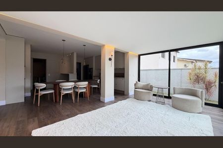 Casa de condomínio à venda com 350m², 5 quartos e 4 vagas Casa de condomínio à venda com 350m², 5 quartos e 4 vagasFoto 07