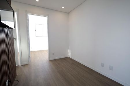 Sala de apartamento para alugar com 2 quartos, 38m² em Parque das Nações, Santo André