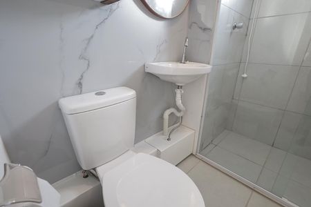 Apartamento para alugar com 38m², 2 quartos e 1 vaga Apartamento para alugar com 38m², 2 quartos e 1 vagaBanheiro