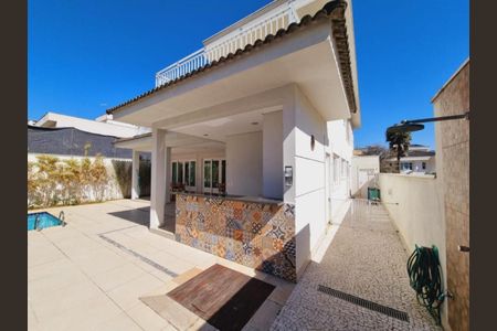 Casa de condomínio à venda com 380m², 4 quartos e 2 vagas Casa de condomínio à venda com 380m², 4 quartos e 2 vagasFoto 15
